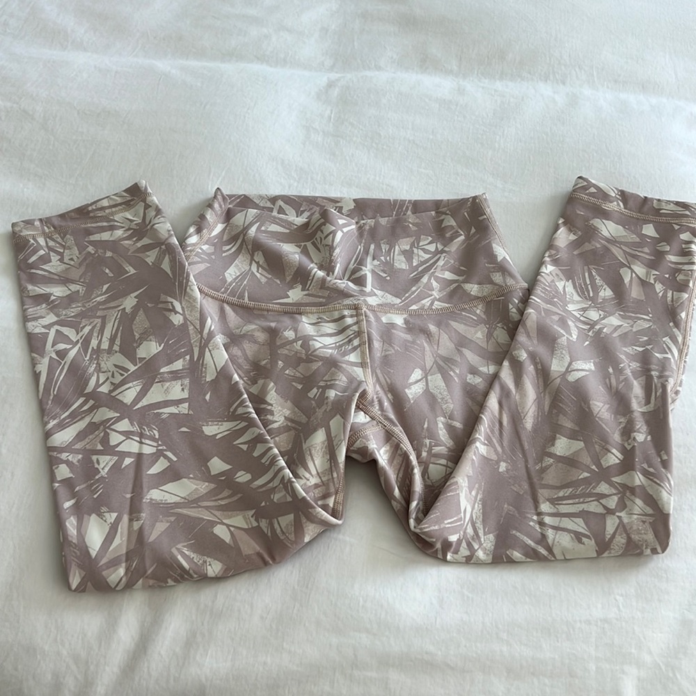 Lululemon Athleta